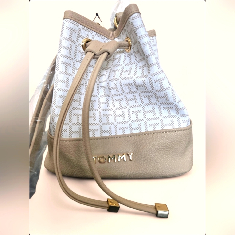 Tommy Hilfiger Tan and White Shoulder Bag